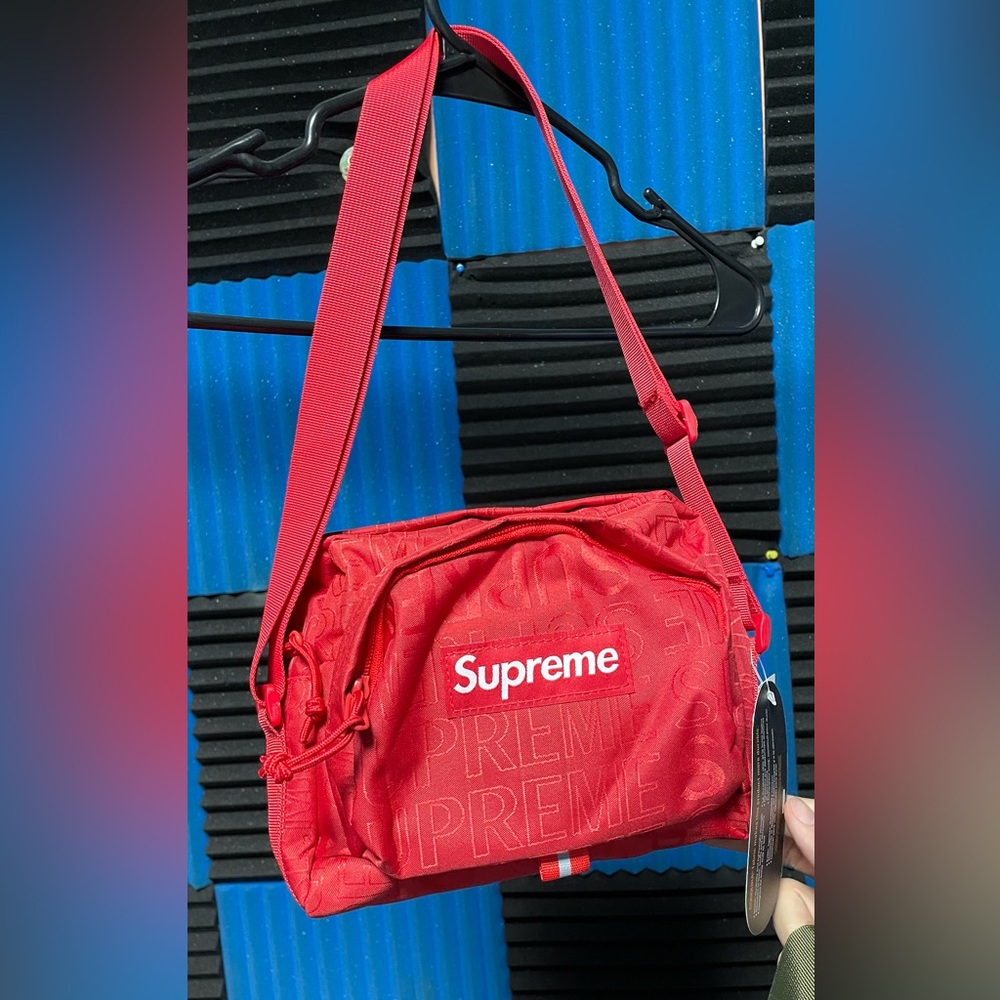 Supreme bag for men